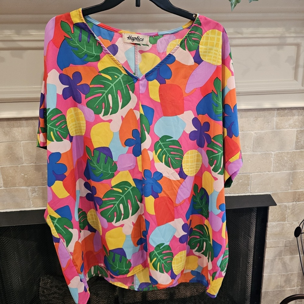 Haptics Boxy Tropical Fuschia Floral Blouse 1X-2X